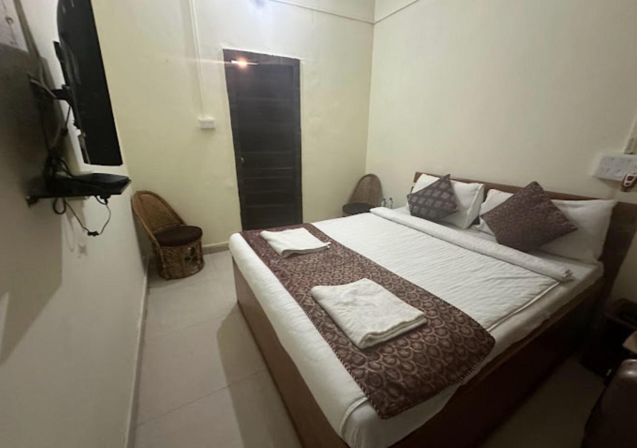 Hotel Zion Inn Varanasi Exteriör bild
