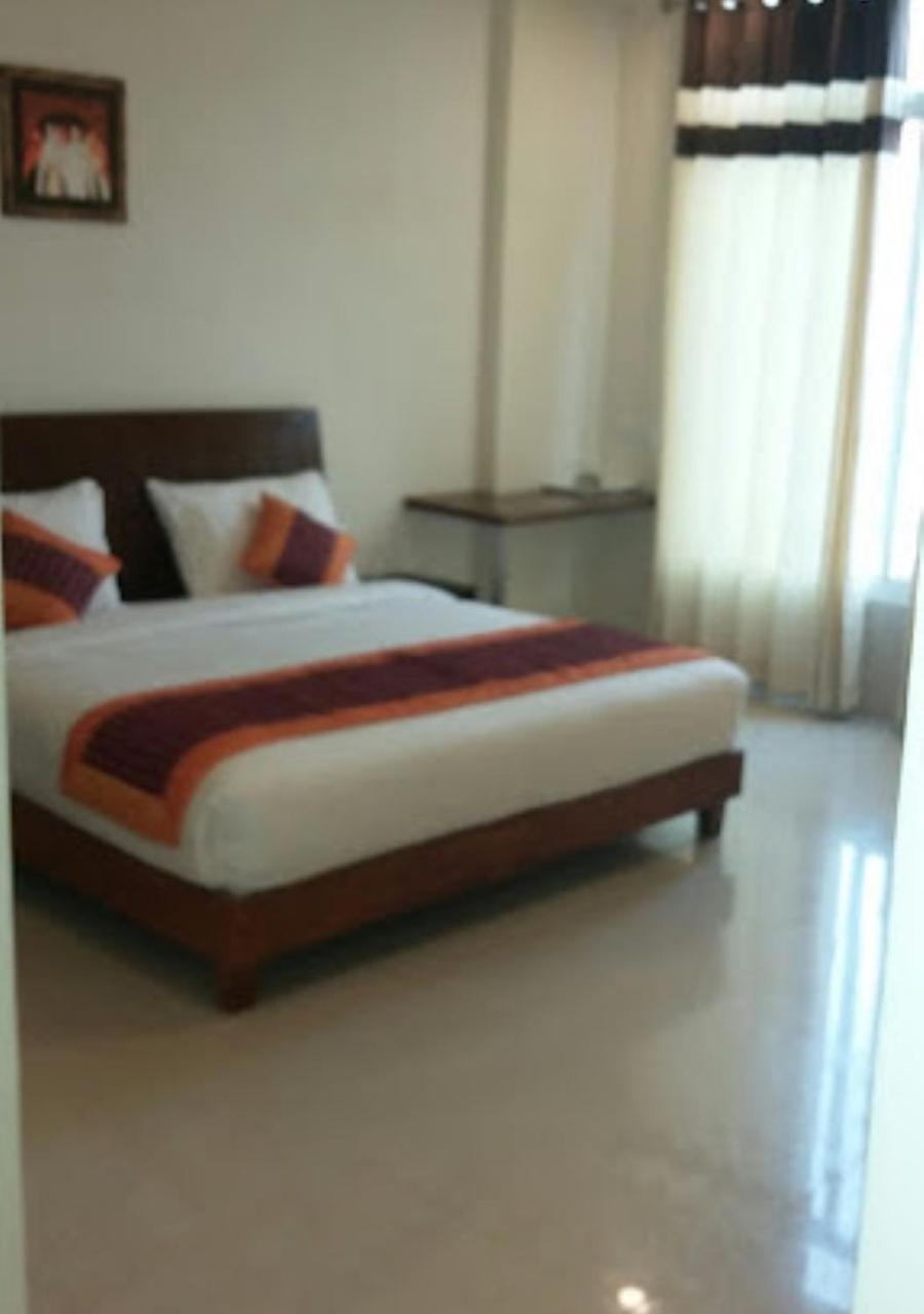 Hotel Zion Inn Varanasi Exteriör bild